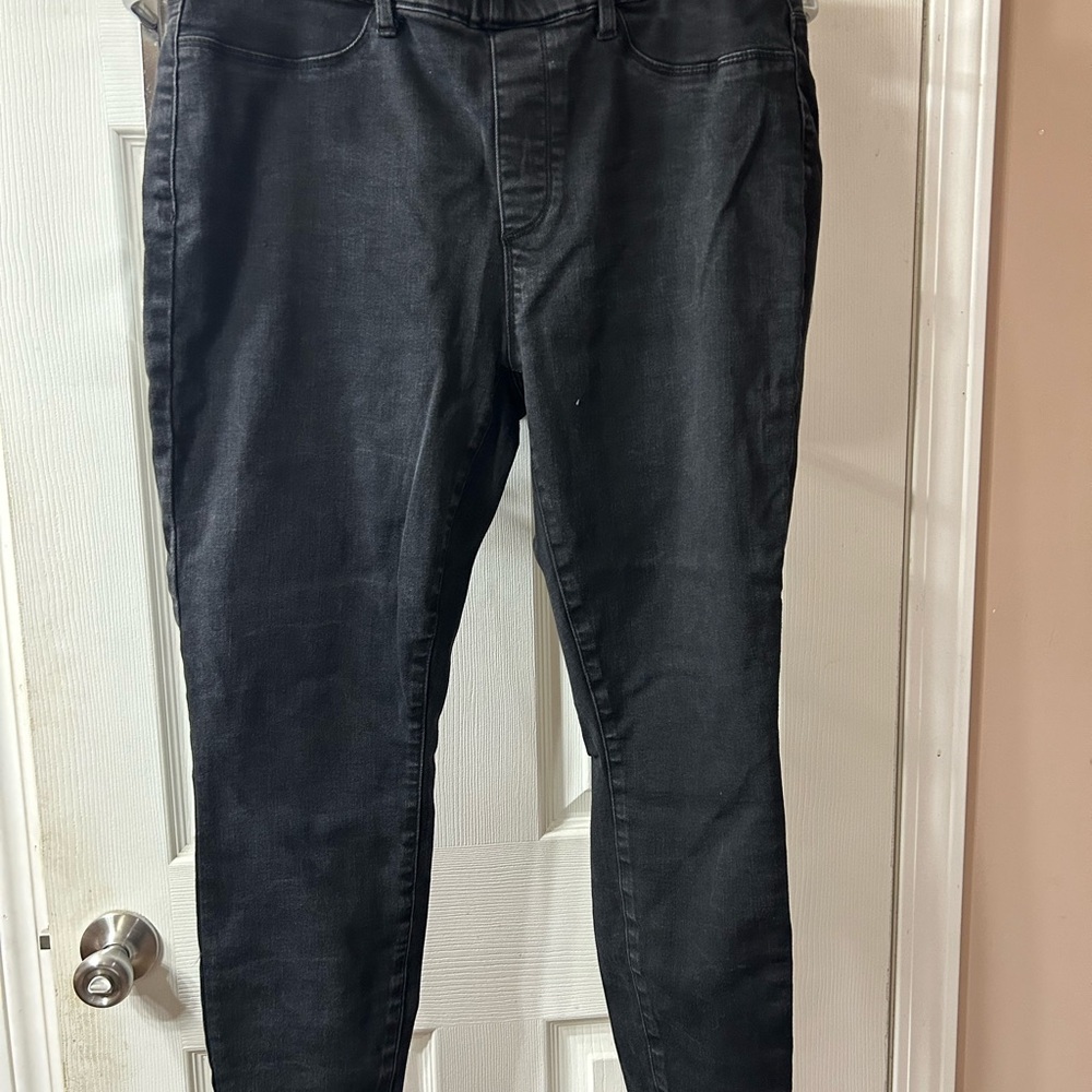 Classic Black Women's Jeans
